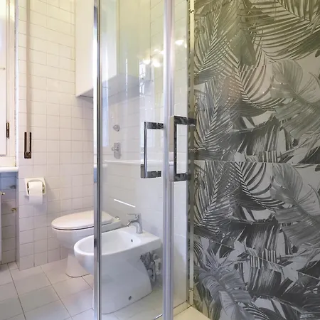 Homnest I S.ambrogio Elegant Апартаменты *